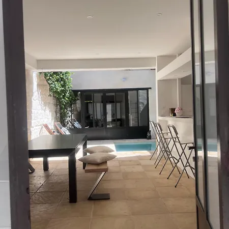 La Maison Perrin Hébergement de vacances *